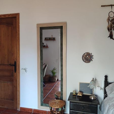 Olesa de Bonesvalls Habitacion Privada En Casa Particular, Montana מראה חיצוני תמונה