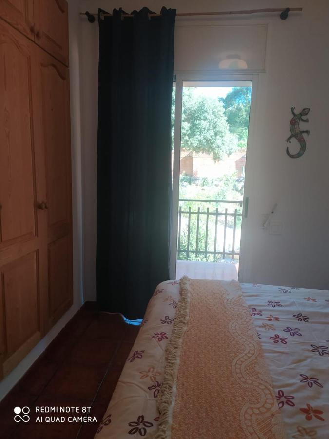 Olesa de Bonesvalls Habitacion Privada En Casa Particular, Montana מראה חיצוני תמונה