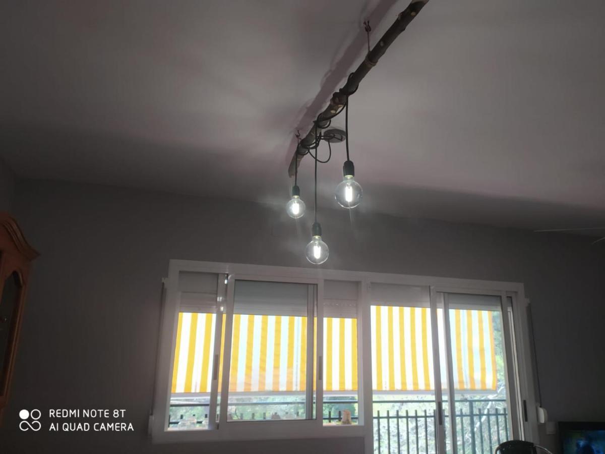 Olesa de Bonesvalls Habitacion Privada En Casa Particular, Montana מראה חיצוני תמונה