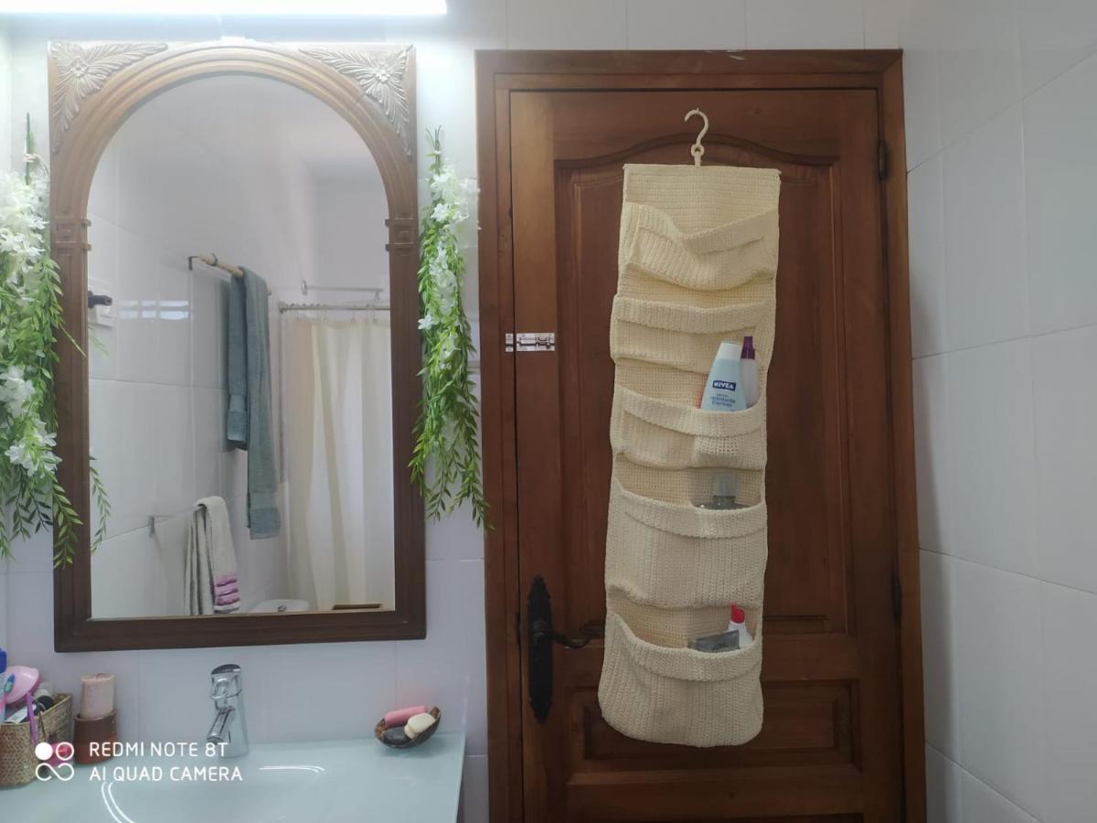 Olesa de Bonesvalls Habitacion Privada En Casa Particular, Montana מראה חיצוני תמונה