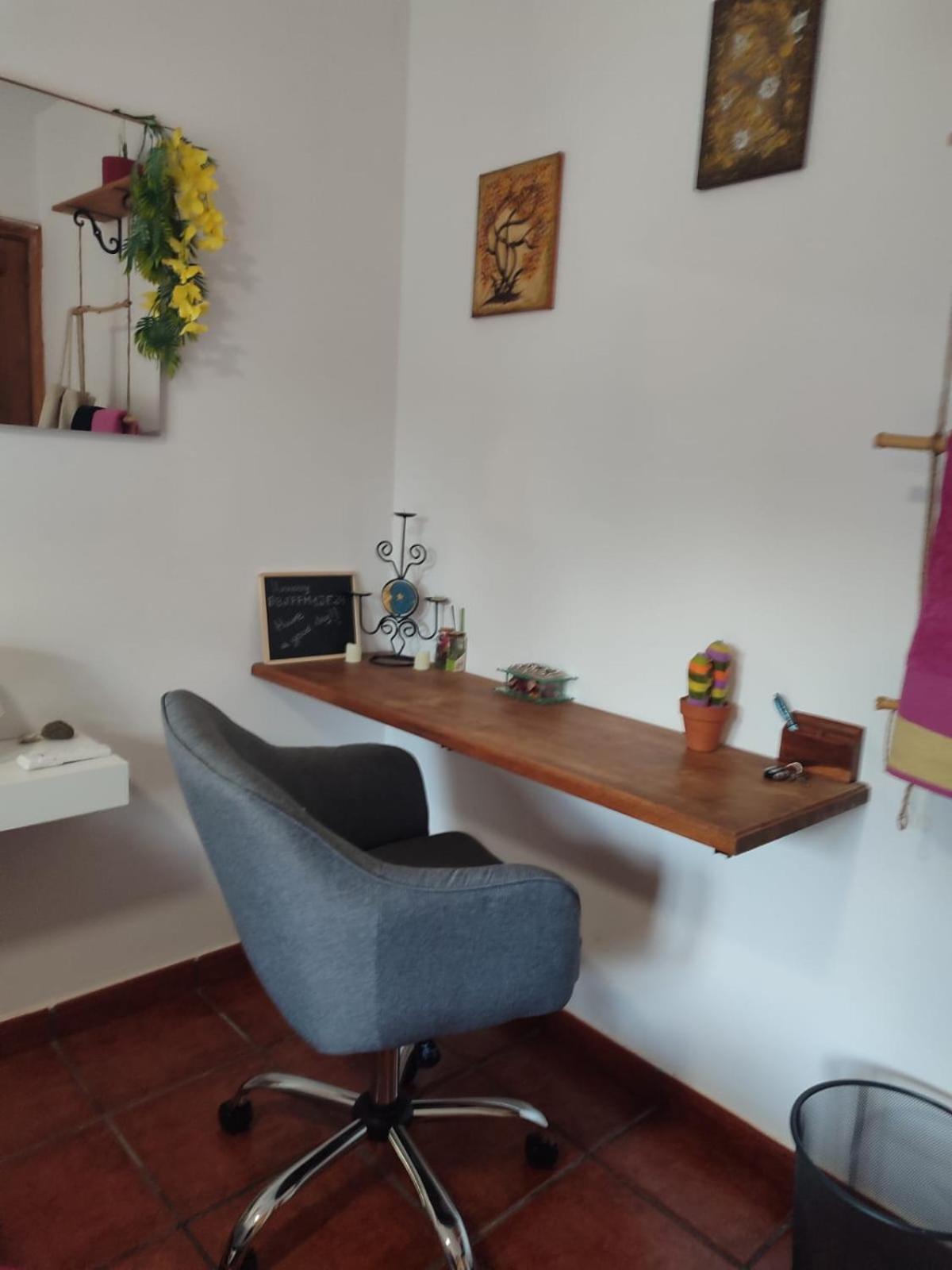Olesa de Bonesvalls Habitacion Privada En Casa Particular, Montana מראה חיצוני תמונה