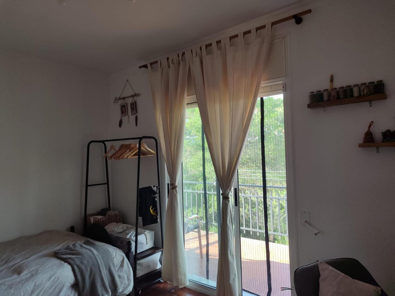 Olesa de Bonesvalls Habitacion Privada En Casa Particular, Montana מראה חיצוני תמונה